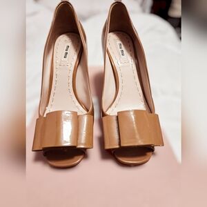 Miu Miu Camel peep toe pump